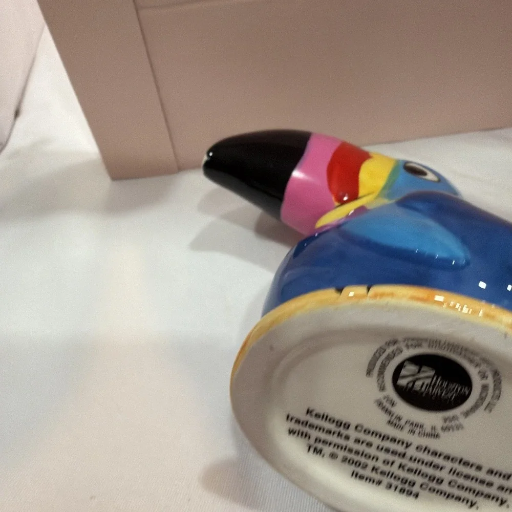 Tony the Tiger and Toucan Sam Kellogg's Cereal Suger, Milk Servers Y2K Porcelain